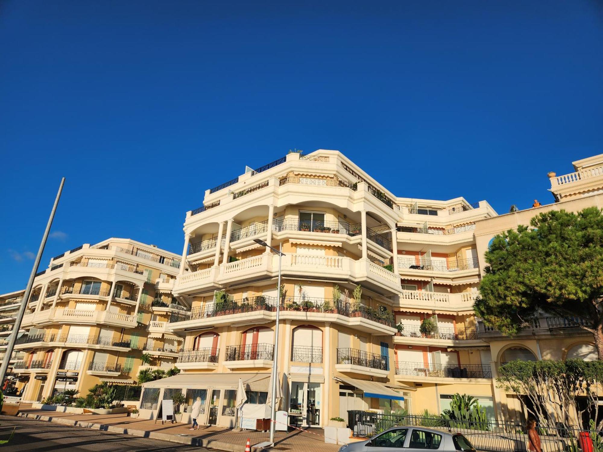 Exclusive Panoramic Sea View In Victoria Beach 芒通 外观 照片